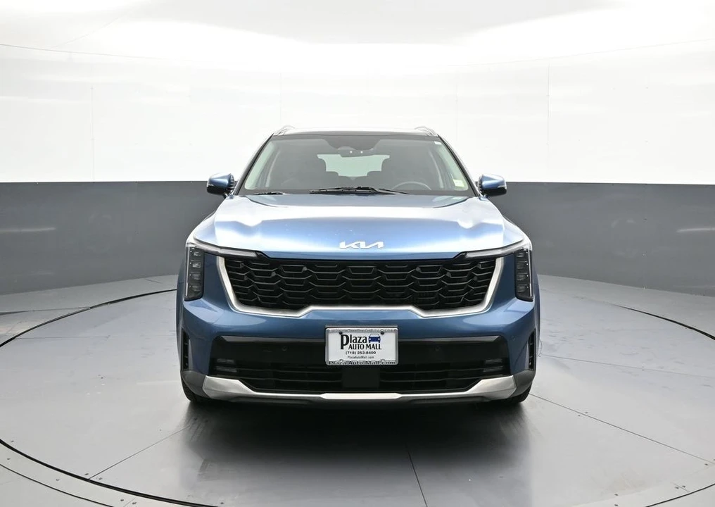 2025 Kia Sorento - Image 2 of 12