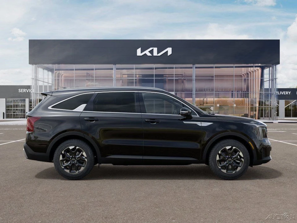 2025 Kia Sorento - Image 8 of 12