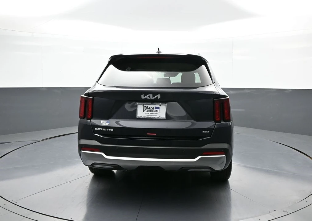 2025 Kia Sorento - Image 7 of 21