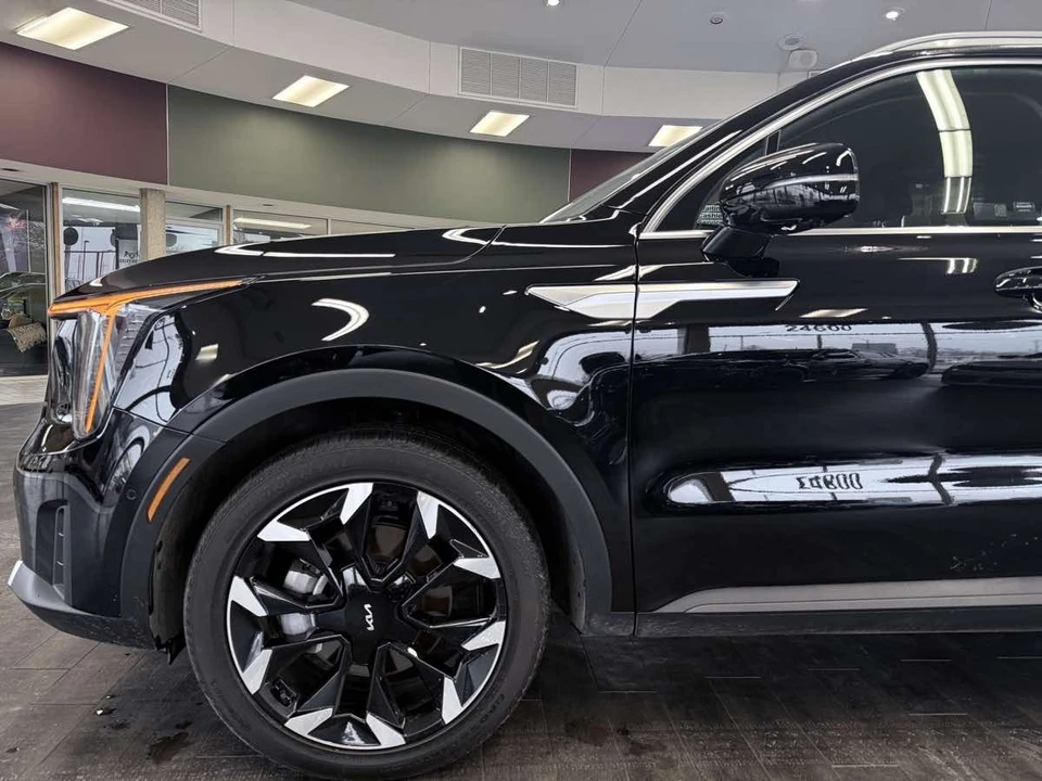 2025 Kia Sorento - Image 21 of 21