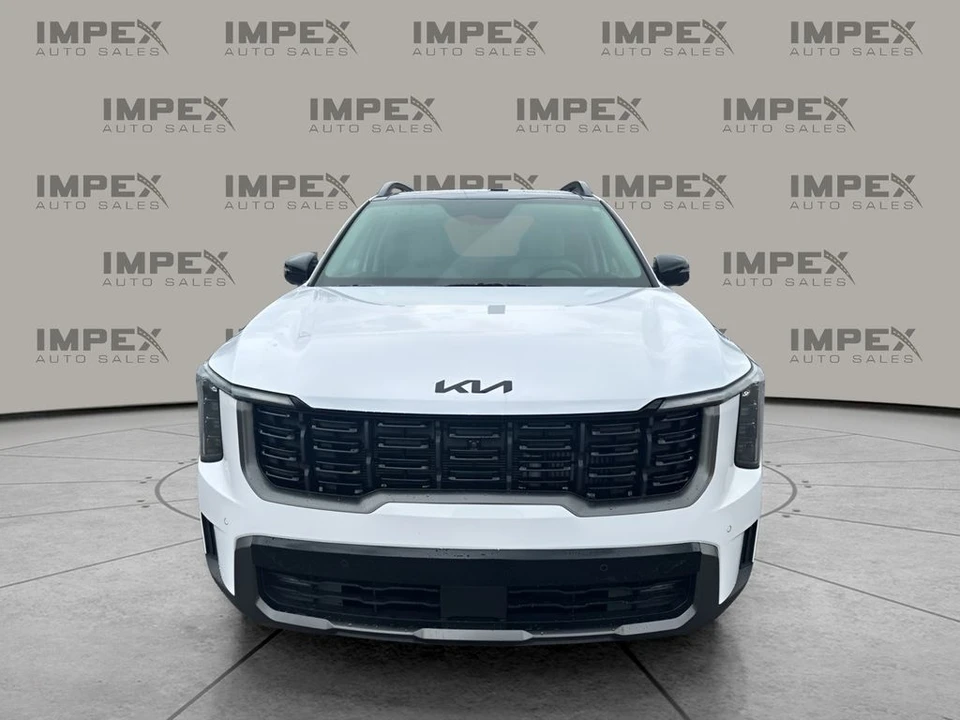 2025 Kia Sorento - Image 8 of 12