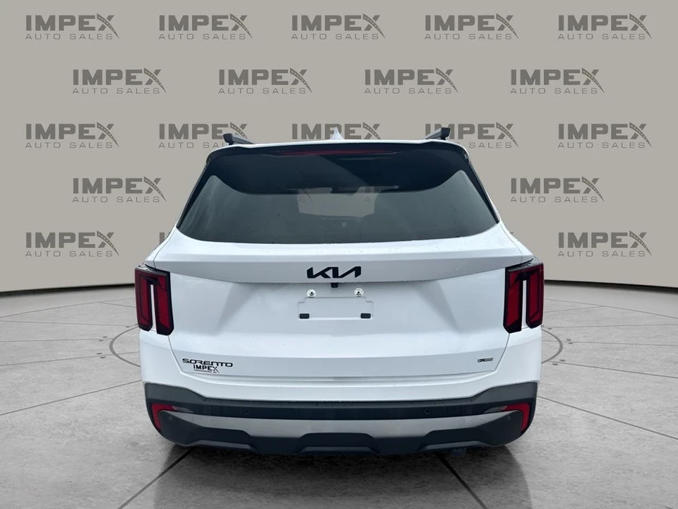 2025 Kia Sorento - Image 4 of 12