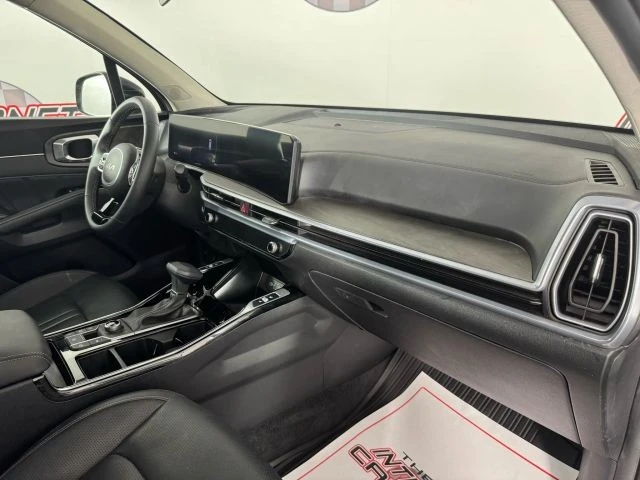 2025 Kia Sorento - Image 12 of 12