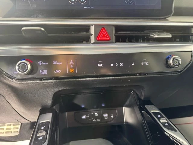 2025 Kia Sorento - Image 21 of 21