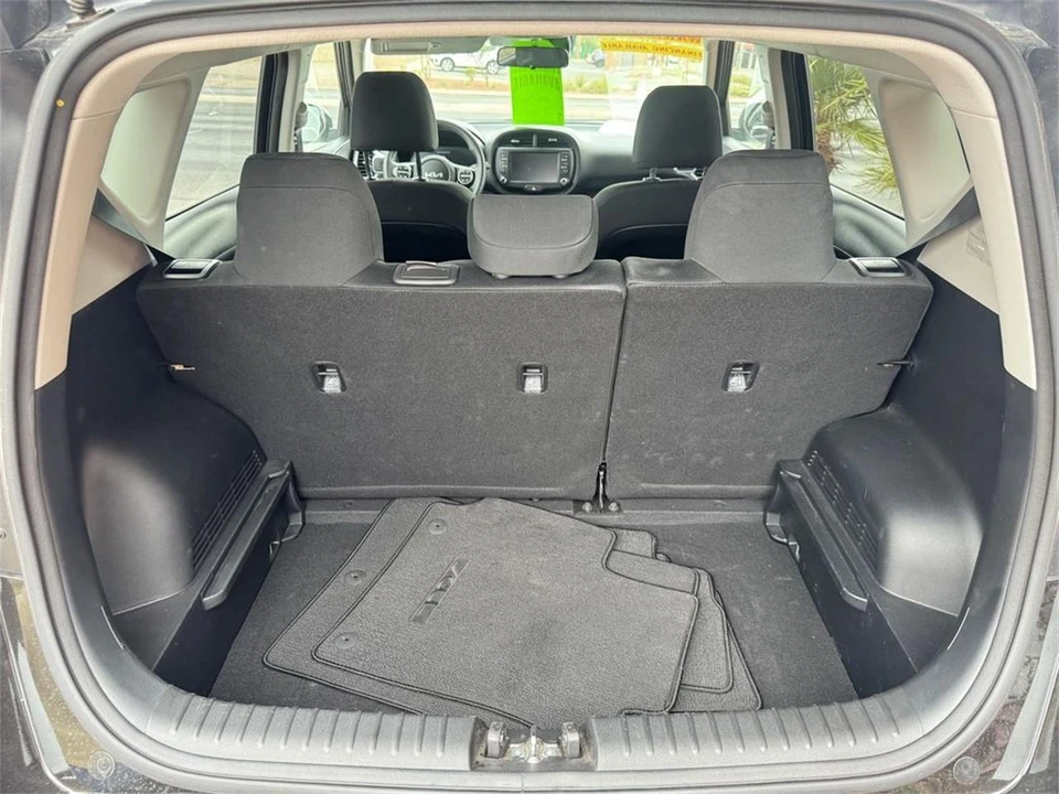 2025 Kia Soul - Image 12 of 15