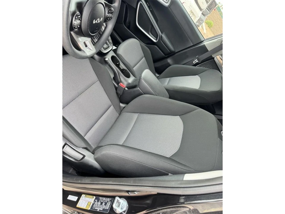 2025 Kia Soul - Image 7 of 15