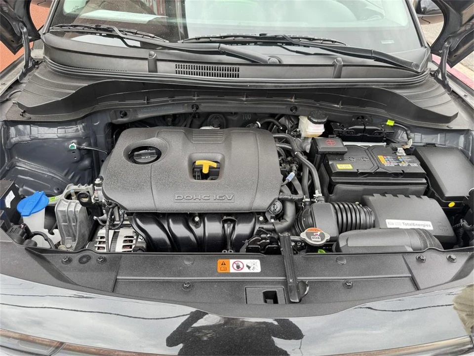 2025 Kia Soul - Image 13 of 15