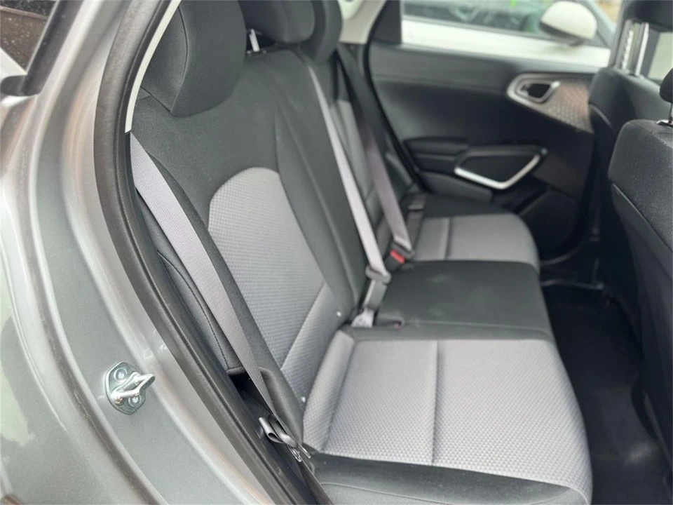 2025 Kia Soul - Image 10 of 15