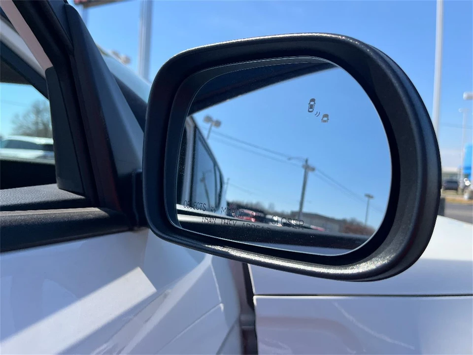 2025 Kia Soul - Image 17 of 31