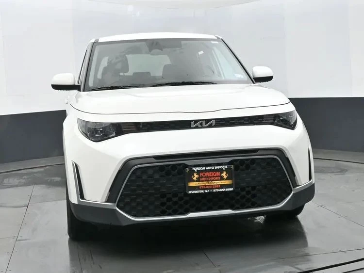 2025 Kia Soul - Image 3 of 12
