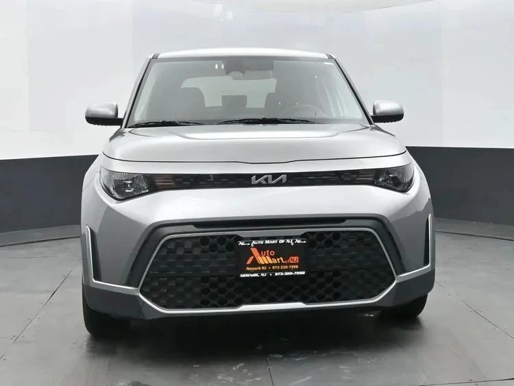 2025 Kia Soul - Image 3 of 12