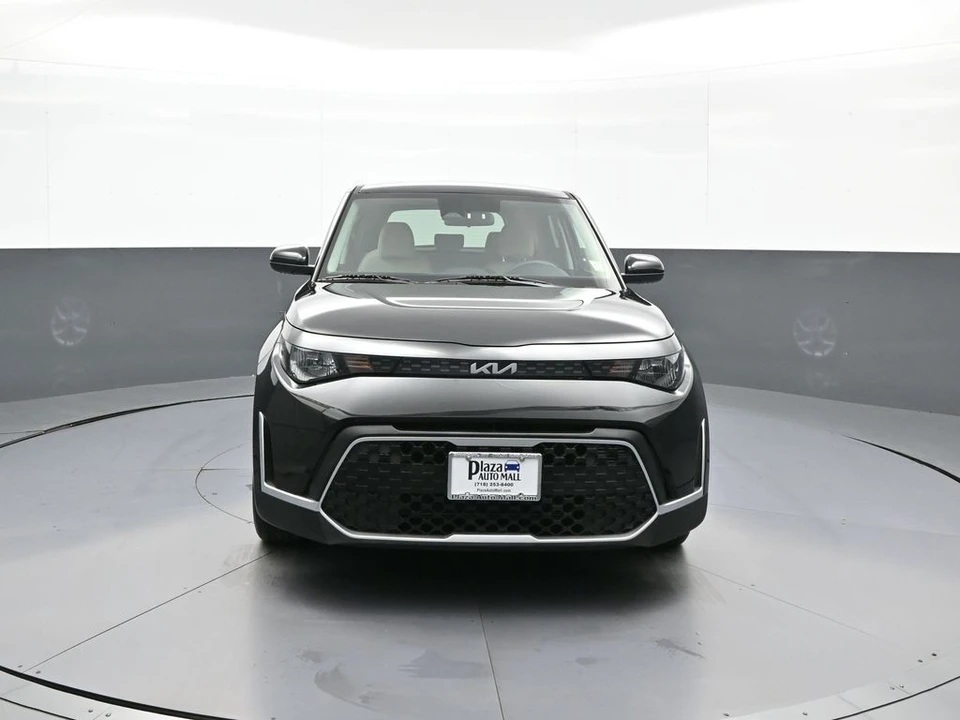 2025 Kia Soul - Image 2 of 21