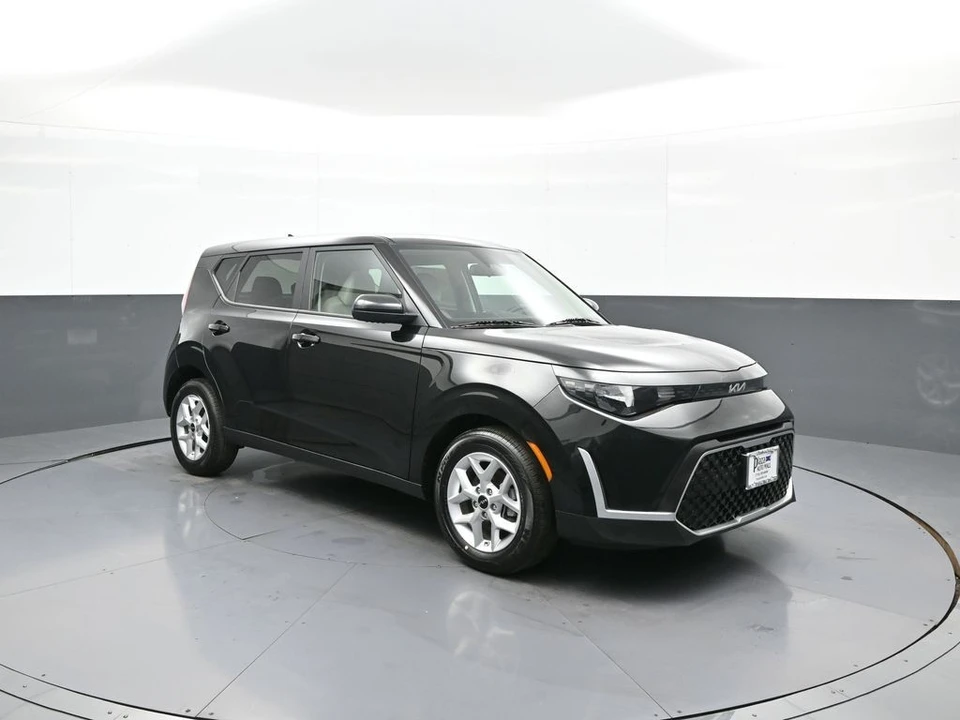 2025 Kia Soul - Image 4 of 21