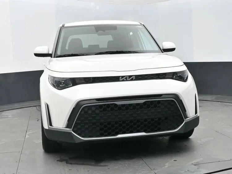 2025 Kia Soul - Image 3 of 12