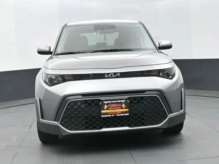 2025 Kia Soul - Image 3 of 12