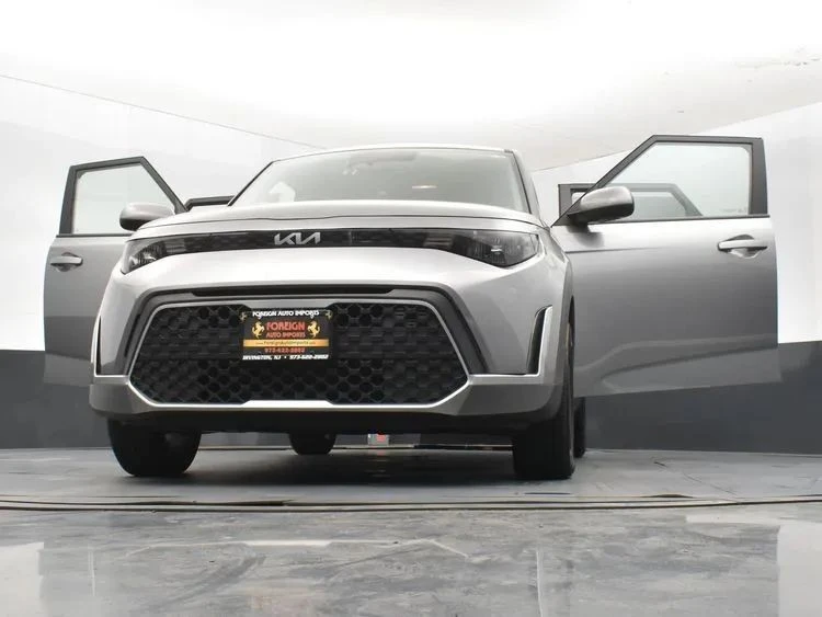 2025 Kia Soul - Image 11 of 12