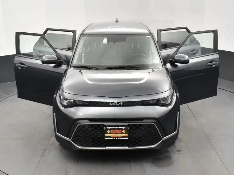 2025 Kia Soul - Image 10 of 12
