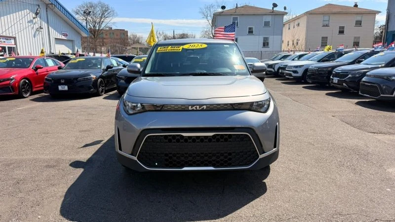 2025 Kia Soul - Image 3 of 12