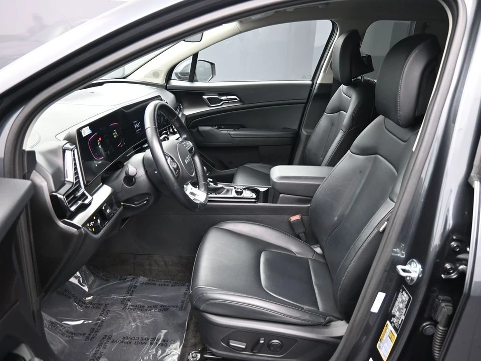 2025 Kia Sportage - Image 18 of 21