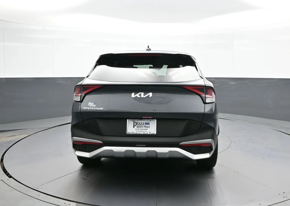 2025 Kia Sportage - Image 7 of 12