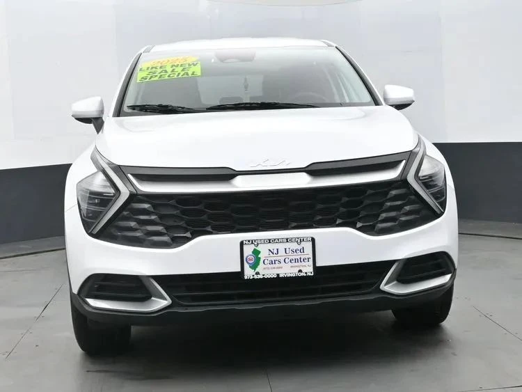 2025 Kia Sportage - Image 3 of 12