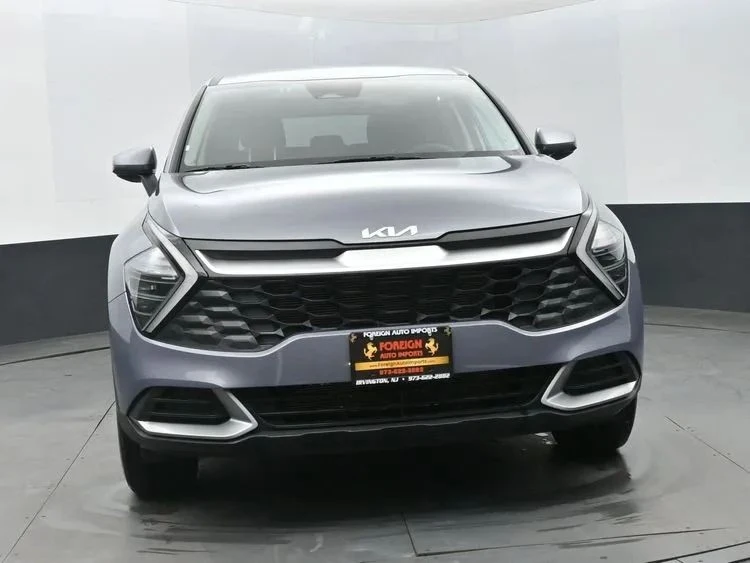2025 Kia Sportage - Image 3 of 12