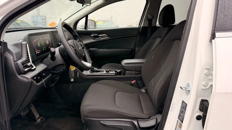 2025 Kia Sportage - Image 12 of 12