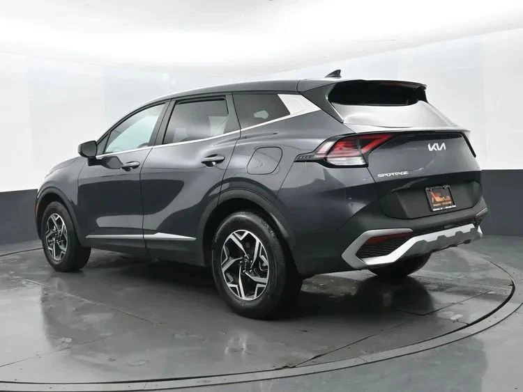2025 Kia Sportage - Image 9 of 12