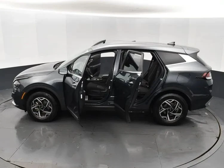 2025 Kia Sportage - Image 7 of 12