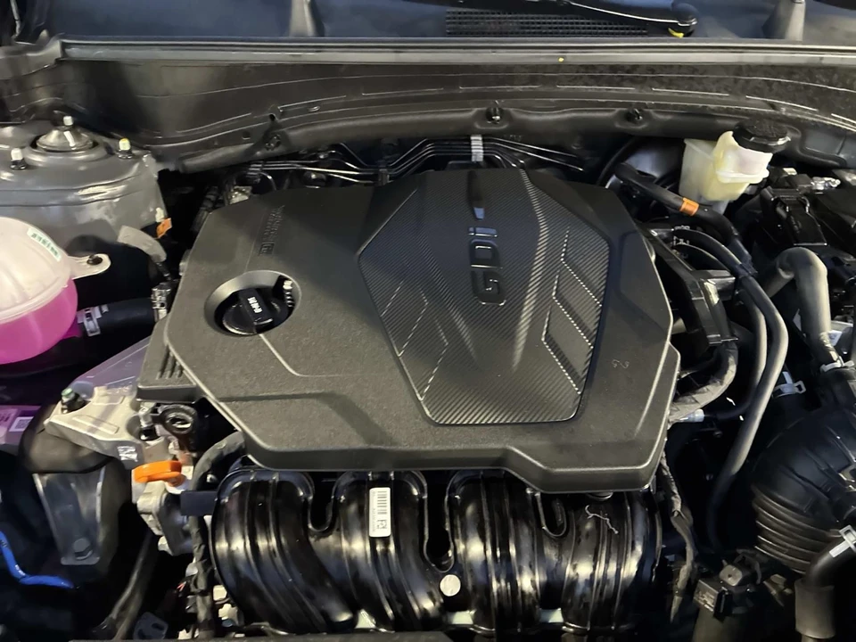 2025 Kia Sportage - Image 18 of 21