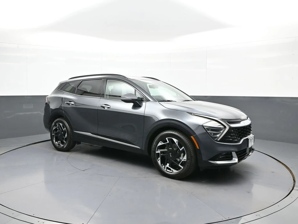 2025 Kia Sportage - Image 4 of 21