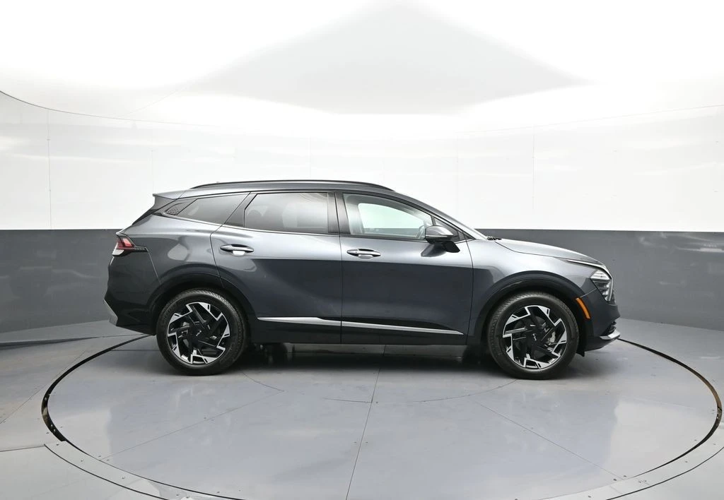 2025 Kia Sportage - Image 5 of 21