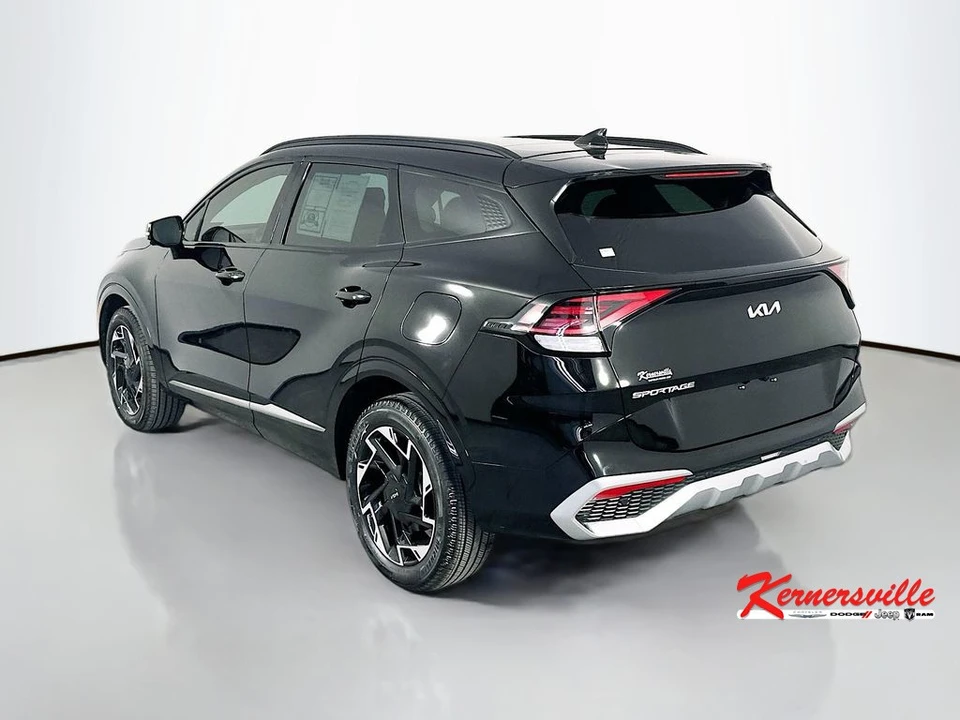 2025 Kia Sportage - Image 5 of 24