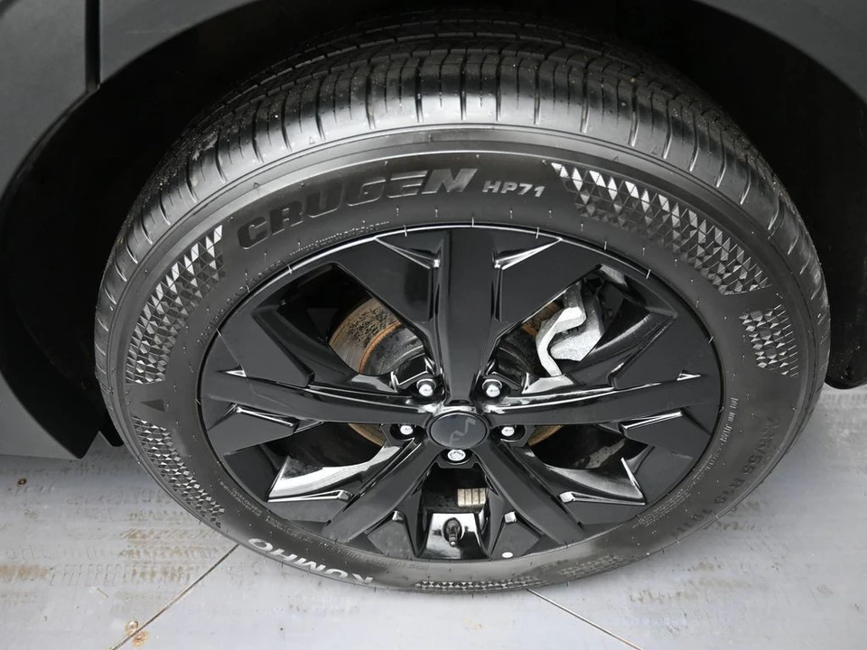2025 Kia Sportage - Image 15 of 21