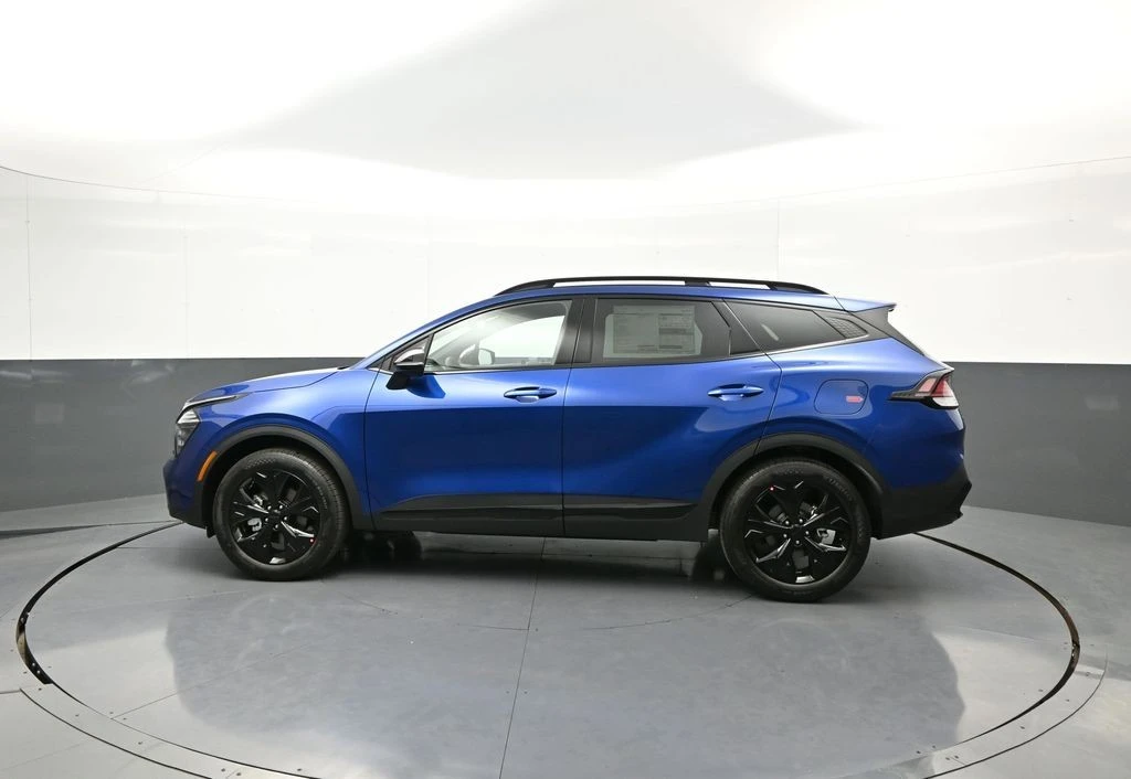 2025 Kia Sportage - Image 9 of 12