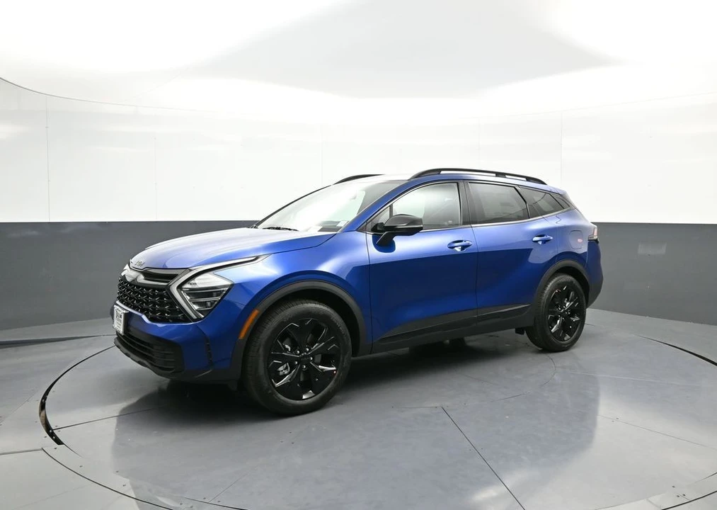 2025 Kia Sportage - Image 10 of 12