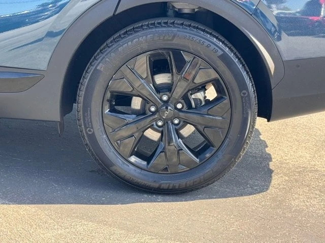 2025 Kia Sportage - Image 15 of 21