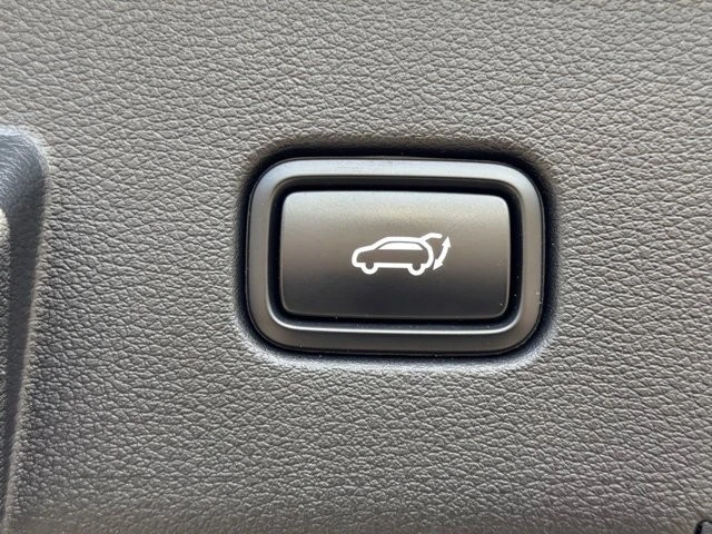 2025 Kia Sportage - Image 14 of 21