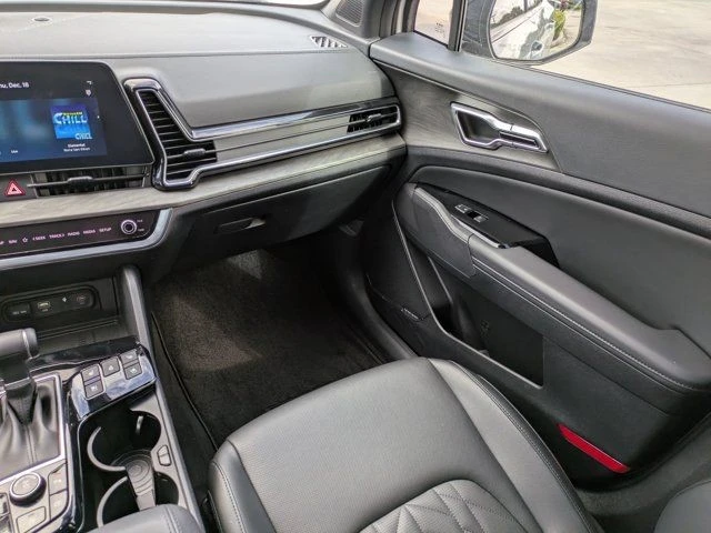 2025 Kia Sportage - Image 13 of 21