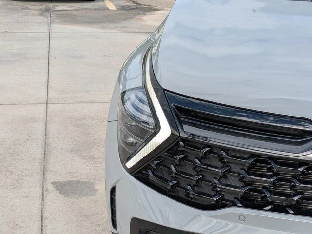 2025 Kia Sportage - Image 7 of 21