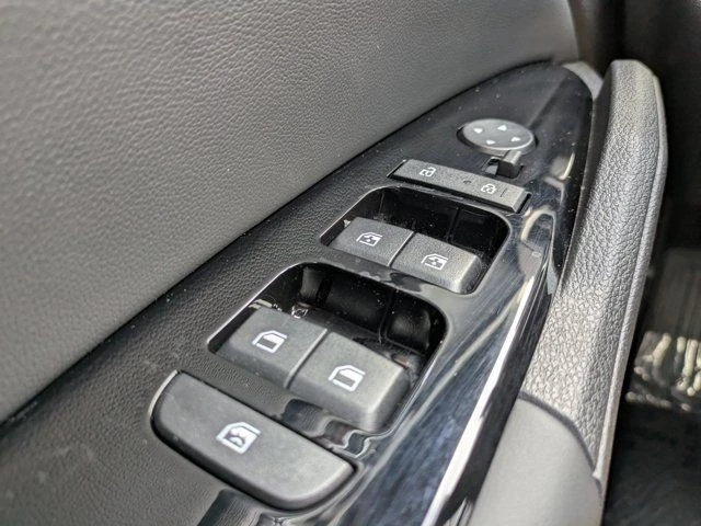 2025 Kia Sportage - Image 21 of 21