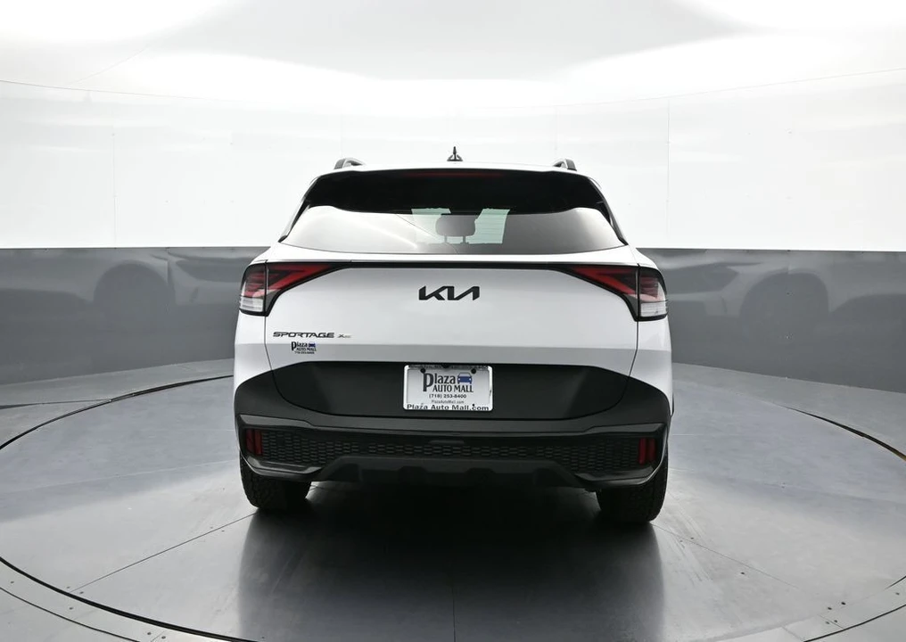 2025 Kia Sportage - Image 7 of 21
