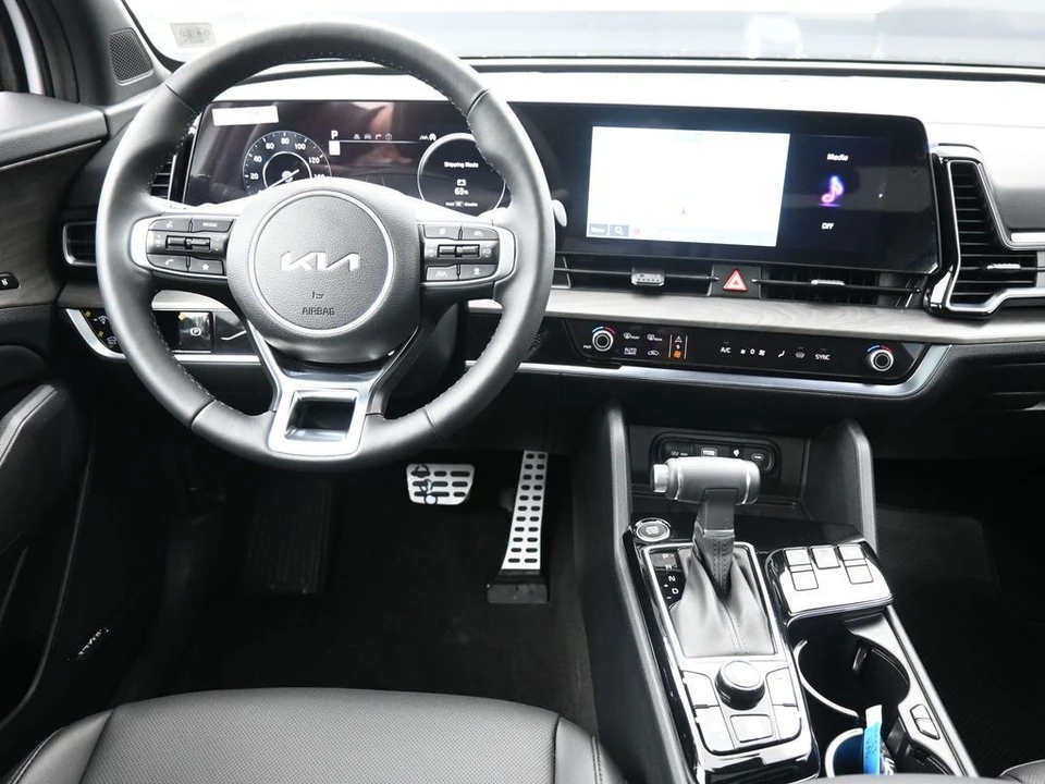 2025 Kia Sportage - Image 20 of 21