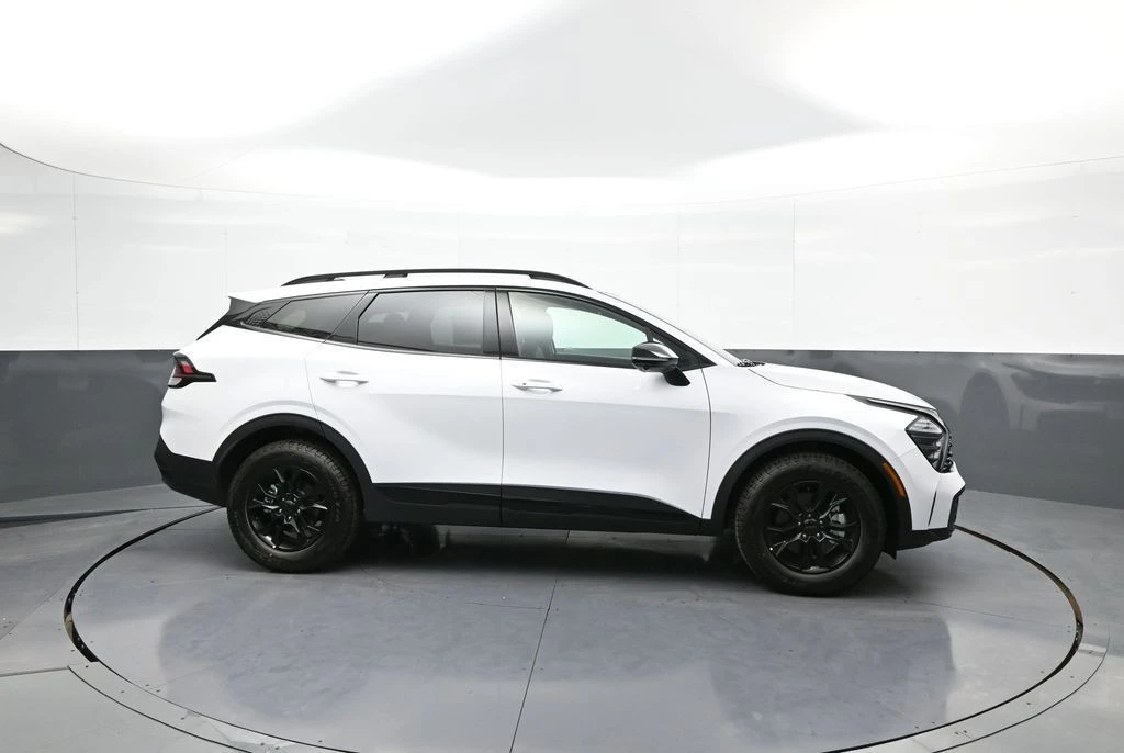 2025 Kia Sportage - Image 5 of 21