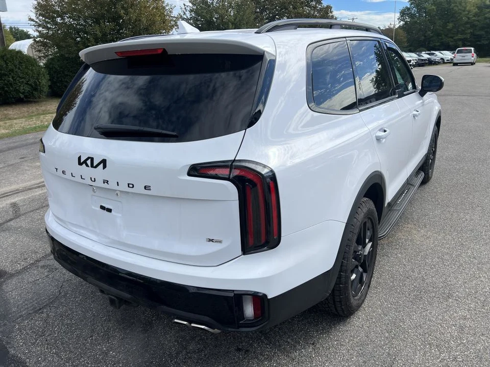 2025 Kia Telluride - Image 8 of 12
