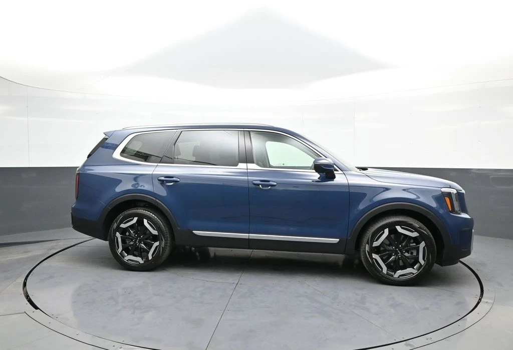 2025 Kia Telluride - Image 5 of 12