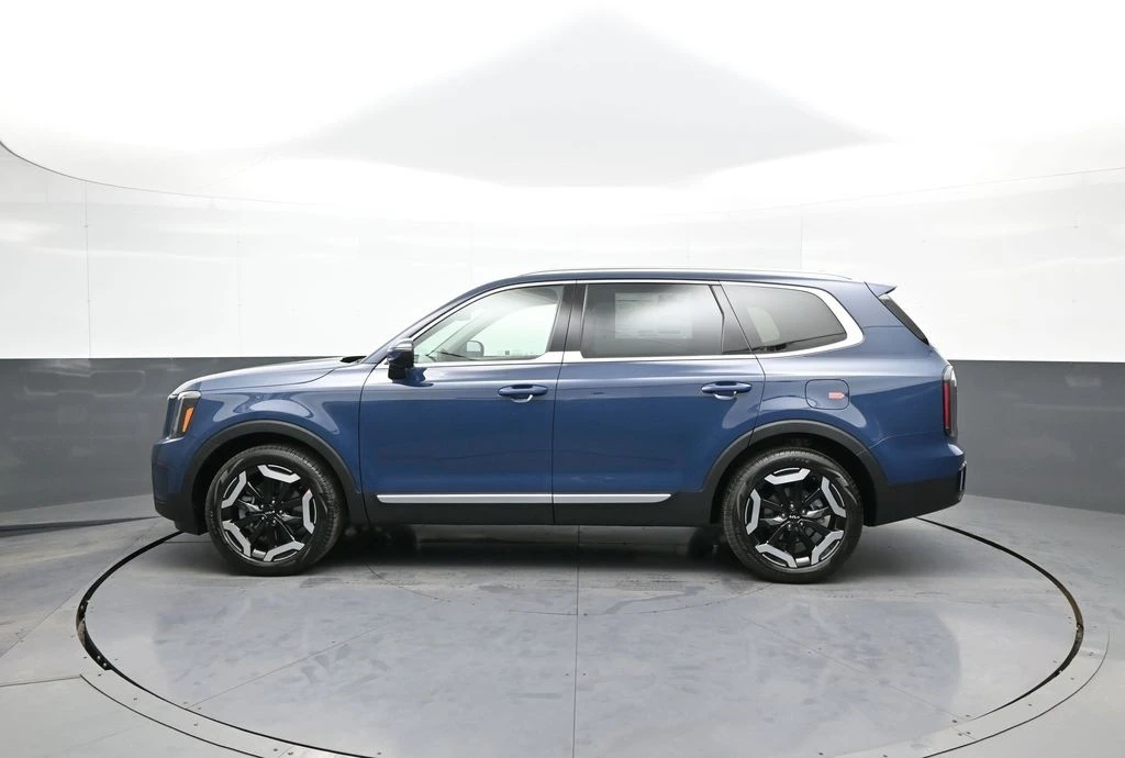 2025 Kia Telluride - Image 9 of 12