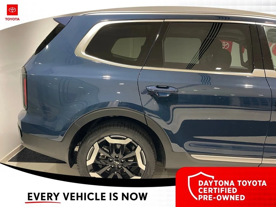 2025 Kia Telluride - Image 5 of 12