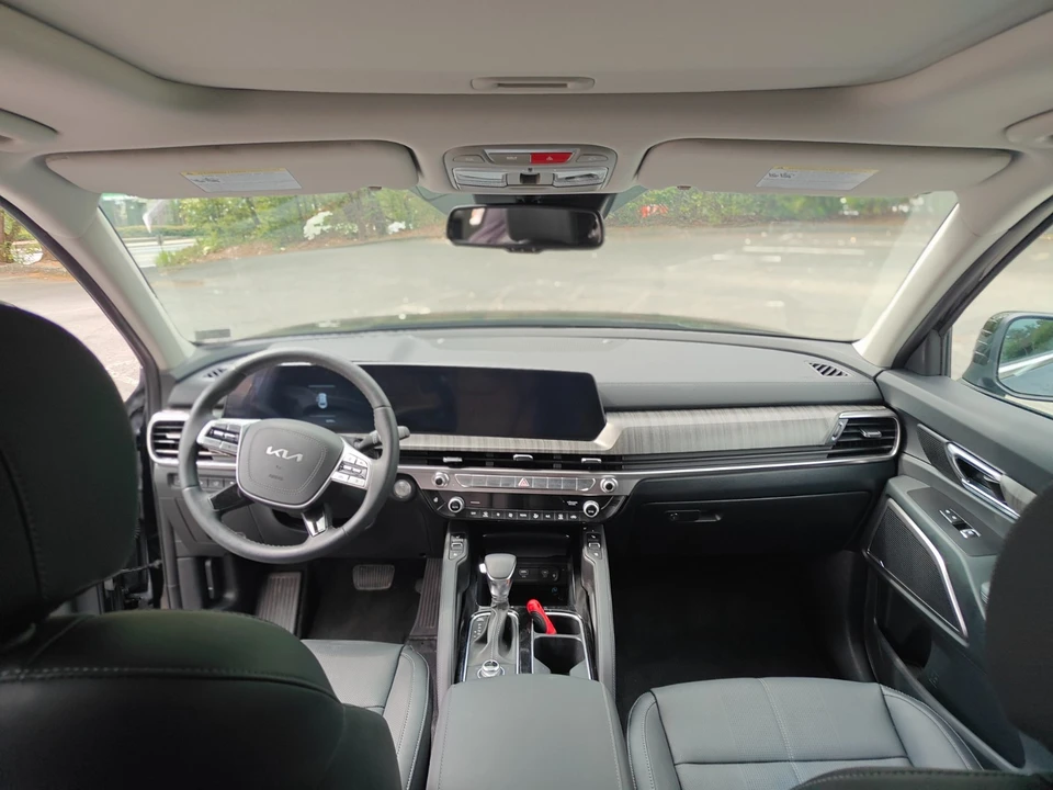 2025 Kia Telluride - Image 13 of 15