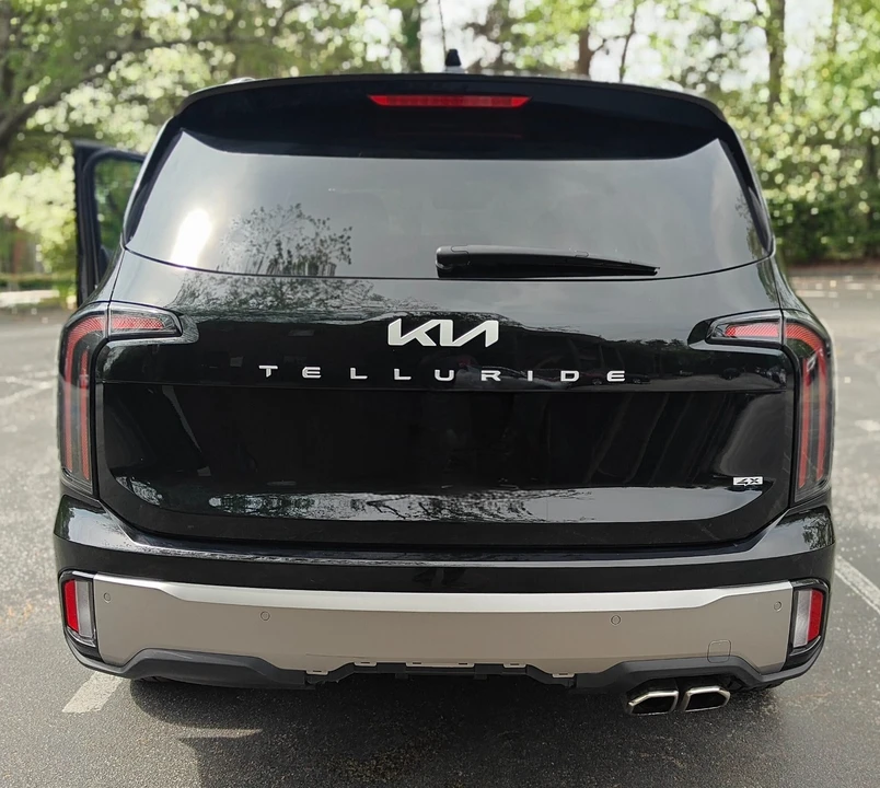 2025 Kia Telluride - Image 14 of 15